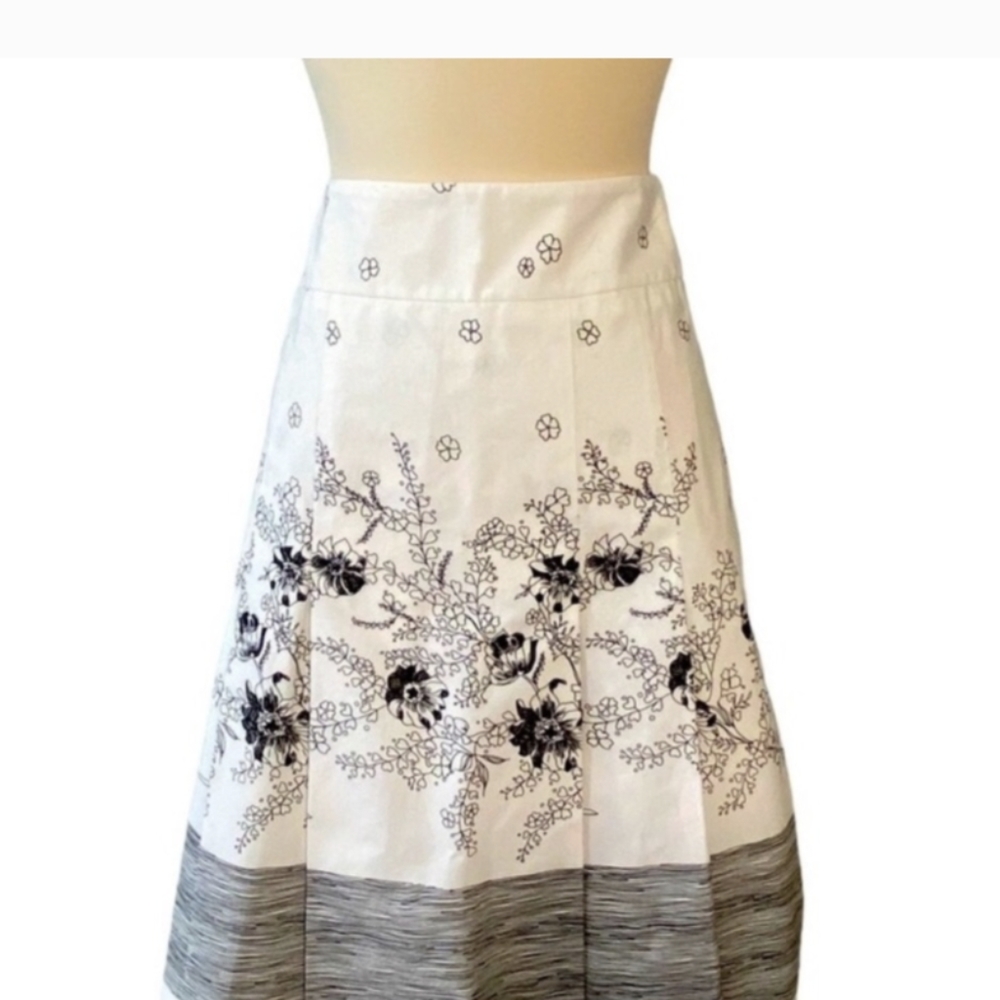 **White floral cotton skirt